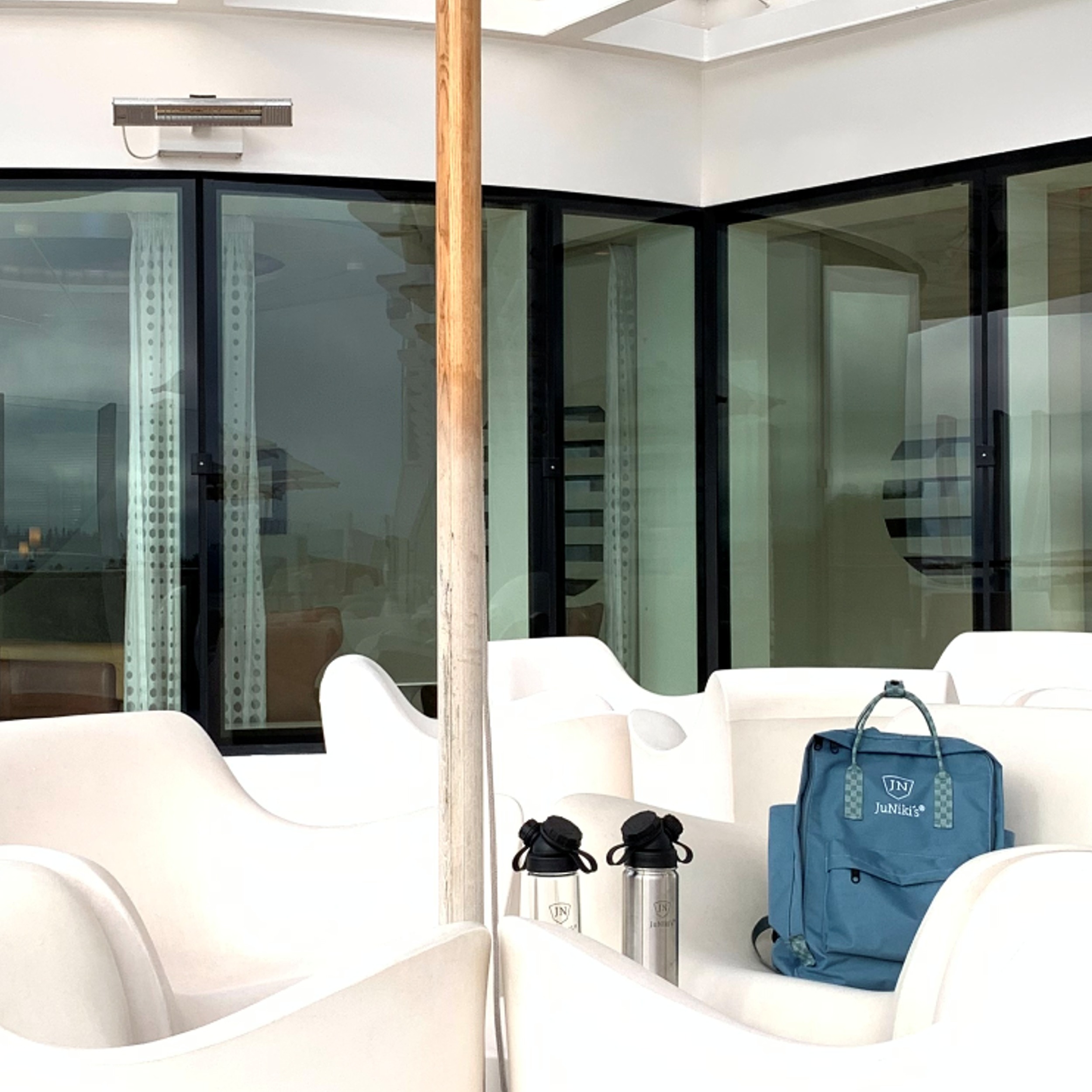 JuNiki´s® auf AIDA: Trinkflasche aus Glas - handmade - praktische Weithals-Glasflasche mit Trinköffnung - in 8 Farben